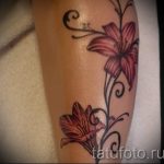 Lilie Tattoo auf seinem Bein - Foto eksempliel der Tätowierung 13072016 2