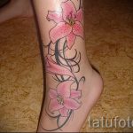 lily tatouage sur sa jambe - som eksempel Foto du tatouage 13072016 1