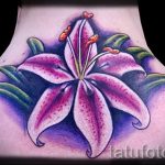 lily tatouage sur son cou - eksempel foto du tatouage 13072016 1
