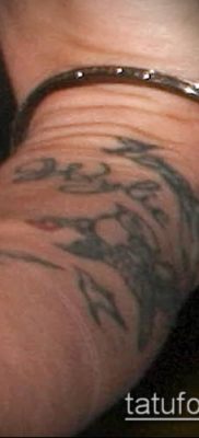 Снимка на татуировка на Лина Хидей (значение) - примерна рисунка - 030