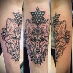 Sötét róka tetoválás - jó lehetőség a fotón