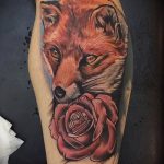 Fuchs Tätowierung mit Blumen - cooles Tattoo Foto auf 03052016 1