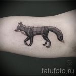 motívum a tetouage renard sur le poignet - une photo de tatouage fraîche sur 03052016 2