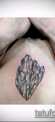 A tetováló mágikus szimbólumok jelentése - egy példa egy érdekes tetoválási tervre - 006