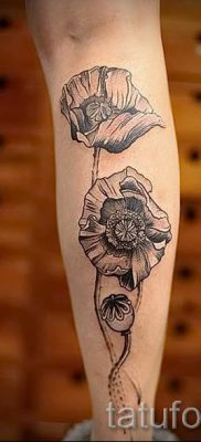 وشم الخشخاش في متناول اليد - صورة لمقال حول معنى الوشم 5