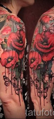 وشم الخشخاش في متناول اليد - صورة لمقال حول معنى الوشم 3