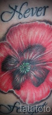 وشم الخشخاش على المعصم - صورة لمقال حول معنى الوشم 3