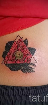 رسم الخشخاش للوشم - صورة لمقال حول معنى الوشم 3