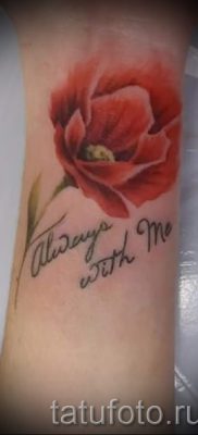 وشم الخشخاش على المعصم - صور لمقال عن أهمية الوشم 1