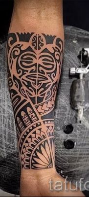 fényképes példa egy maori tetoválásról - a rajzok jelentéséről szóló cikkhez 50