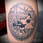 Mickey egér tetoválás a kezén - kész tetoválás 16052016 -ból 26