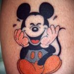 Mickey egér tetoválás lánynak - kész tetoválás 16052016 -ból 6