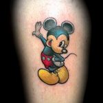 Mickey egér tetoválás a lábán - kész tetoválás 16052016 -ból 4