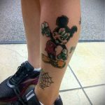 Mickey egér tetoválás a lábán - kész tetoválás 16052016 -ból 7