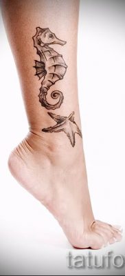 Tengeri ló tetoválás - fotó példa a kész tetoválásra a 48 jelentéséről szóló cikkhez