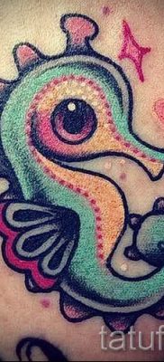 Tengeri ló tetoválás - fotó példa a kész tetoválásra a 27 jelentéséről szóló cikkhez