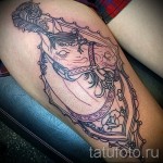 татуировка на коня на бедрото 2