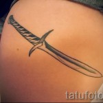 татуировка с меч на бедрото - примери за готови татуировки на снимки 01022016 4