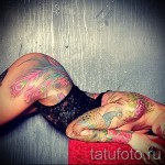 акварелна татуировка на бедрото 4