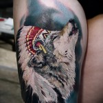 татуировка на вълк тазобедрена става 2