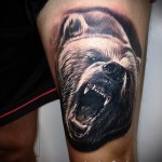 татуировка на бедро мечка 3