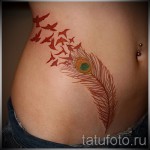 Татуировка с пера на бедро за снимки на момичета - примери за готови татуировки на снимки 01022016 2