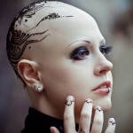 henna tetoválás a női fejre