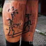 Tattoo auf der Wade für Männer - Foto Beispiel für die Zahl 20122015 1