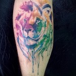 oroszlán tetoválás a borjú lábán - fotó példa 20122015 -ből 12