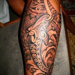 tetoválás a borjú lábán férfiaknak - fényképes példa 20122015 -ös számból