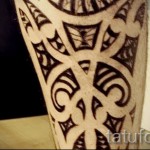 tetoválás a borjú lábán férfiaknak - fényképes példa 20122015 № 28