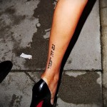 tetoválás a lábszár feliratain - fotó példa 20122015 № 13