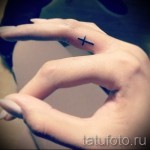 Kreuz -Tattoo auf der Hand - Fotos und Beispiele von 01032016 2