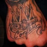 tatouage sur la couronne de la main - photos and des exampleles de 01032016 3