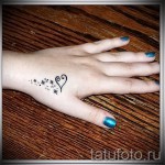 Tätowierung auf der Hand für die Mädchen Fotos - Fotos und Beispiele von 01032016 1