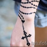 kereszt tetoválás a csuklón - fotók és példák a 01032016 -ból 18