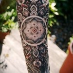 tetoválás kézről könyökre - fotók és példák a 01032016 -ból 24