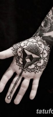 Fotó a tetoválásról a tenyéren 2019.06.11. №056 - tetoválás a tenyéren -