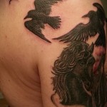 ló és varjú tetoválás