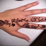 модели на къна - татуировка на пръста за момиче (татуировка - татуировка - снимка)