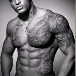 Afro -amerikai - férfi válltetoválás