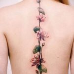 tatu-na-pozvonochnike-risunok-vdol-primer-foto-010-tatufoto-ru