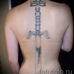 tatu-na-pozvonochnike-risunok-vdol-primer-foto-012-tatufoto-ru