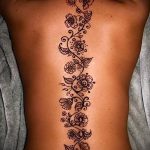 tatu-na-pozvonochnike-risunok-vdol-primer-foto-066-tatufoto-ru