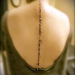 tatu-na-pozvonochnike-risunok-vdol-primer-foto-069-tatufoto-ru