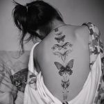 tatu-na-pozvonochnike-risunok-vdol-primer-foto-077-tatufoto-ru