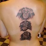 tatu-na-pozvonochnike-risunok-vdol-primer-foto-099-tatufoto-ru