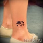 kis tetoválás a bokáján - példa a fényképre 4