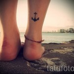 kis tetoválás a bokáján - példa a fényképre 6