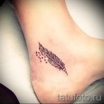 татуировка с пера на крак 5